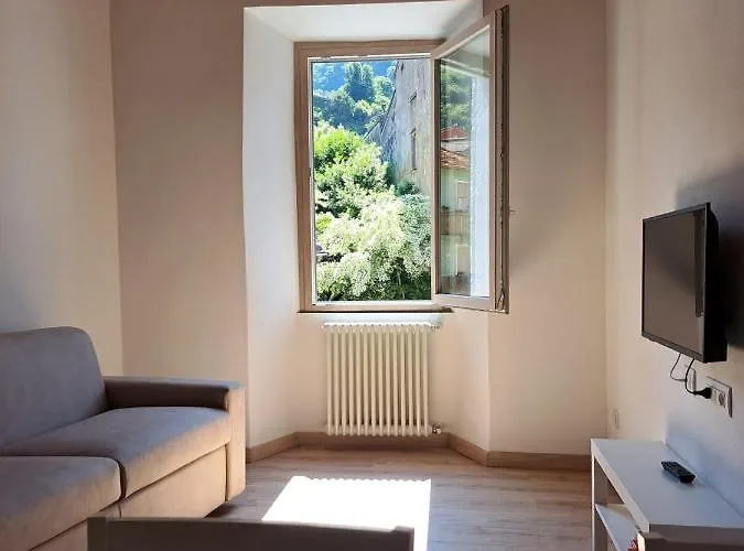 Casa N 61 *